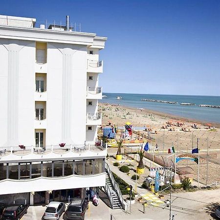 Hotel Zeus Rimini Esterno foto