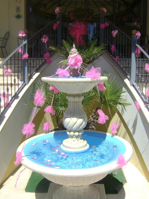 Hotel Zeus Rimini Esterno foto