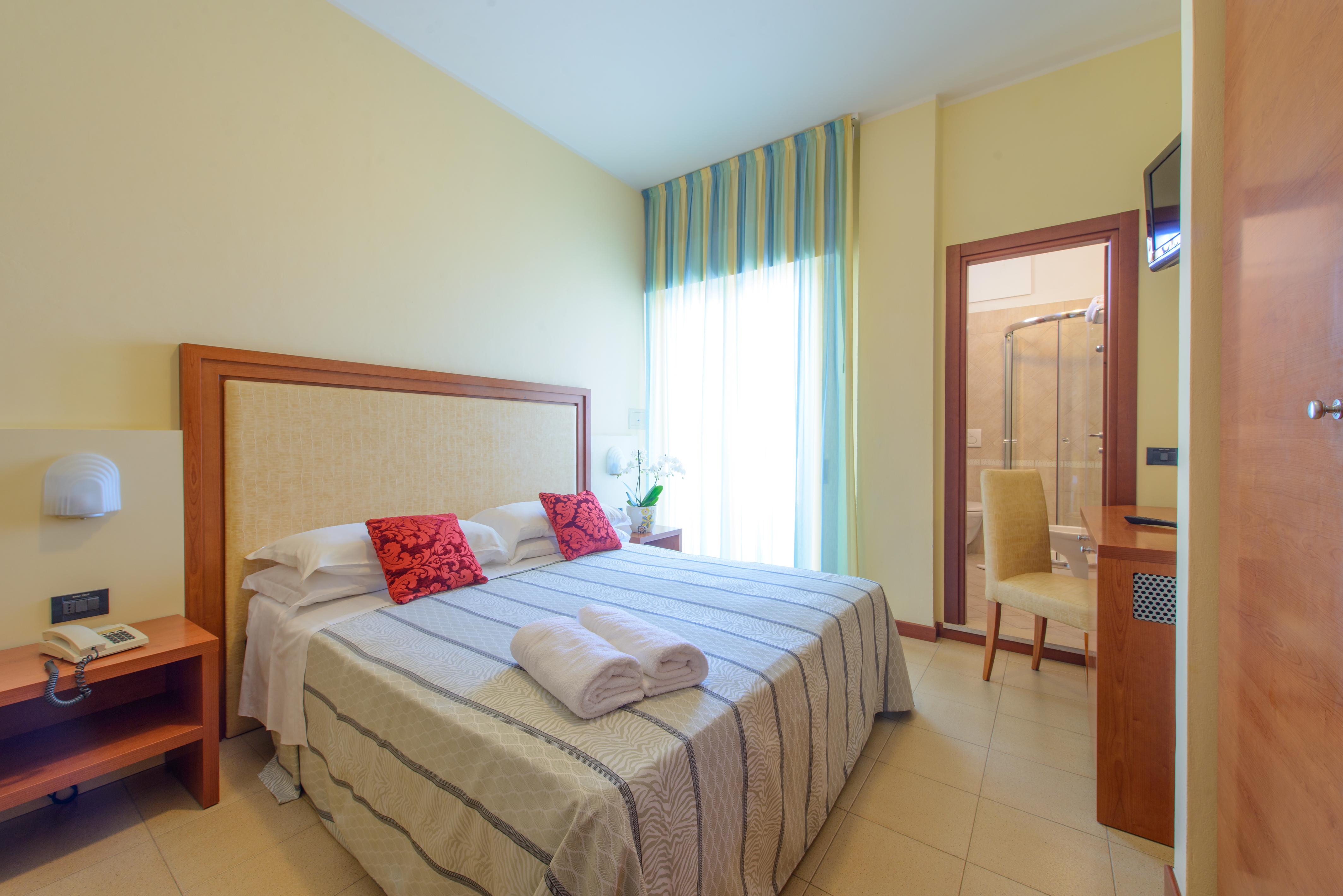 Hotel Zeus Rimini Esterno foto
