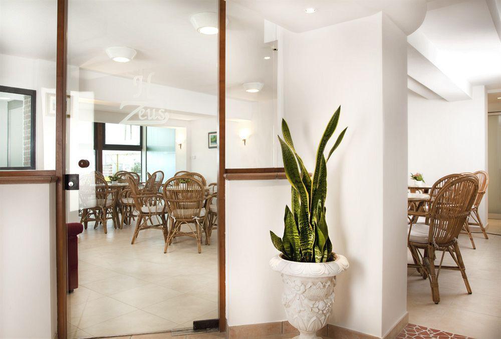 Hotel Zeus Rimini Esterno foto