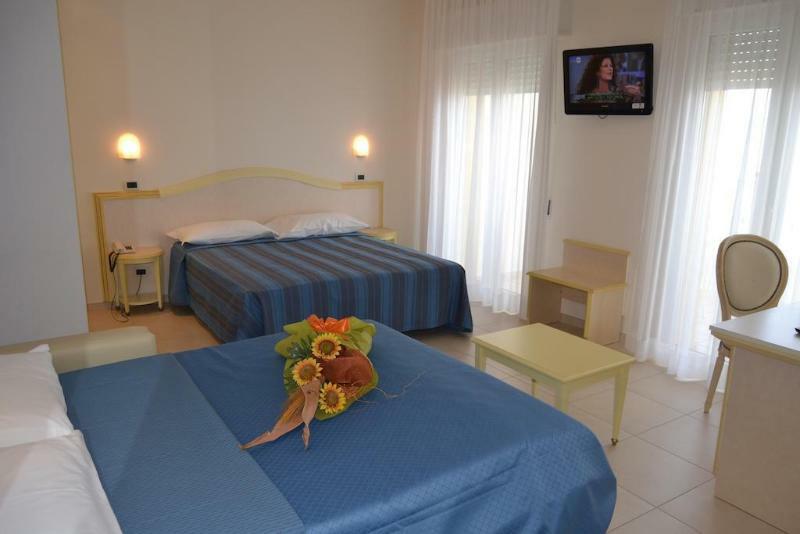 Hotel Zeus Rimini Esterno foto